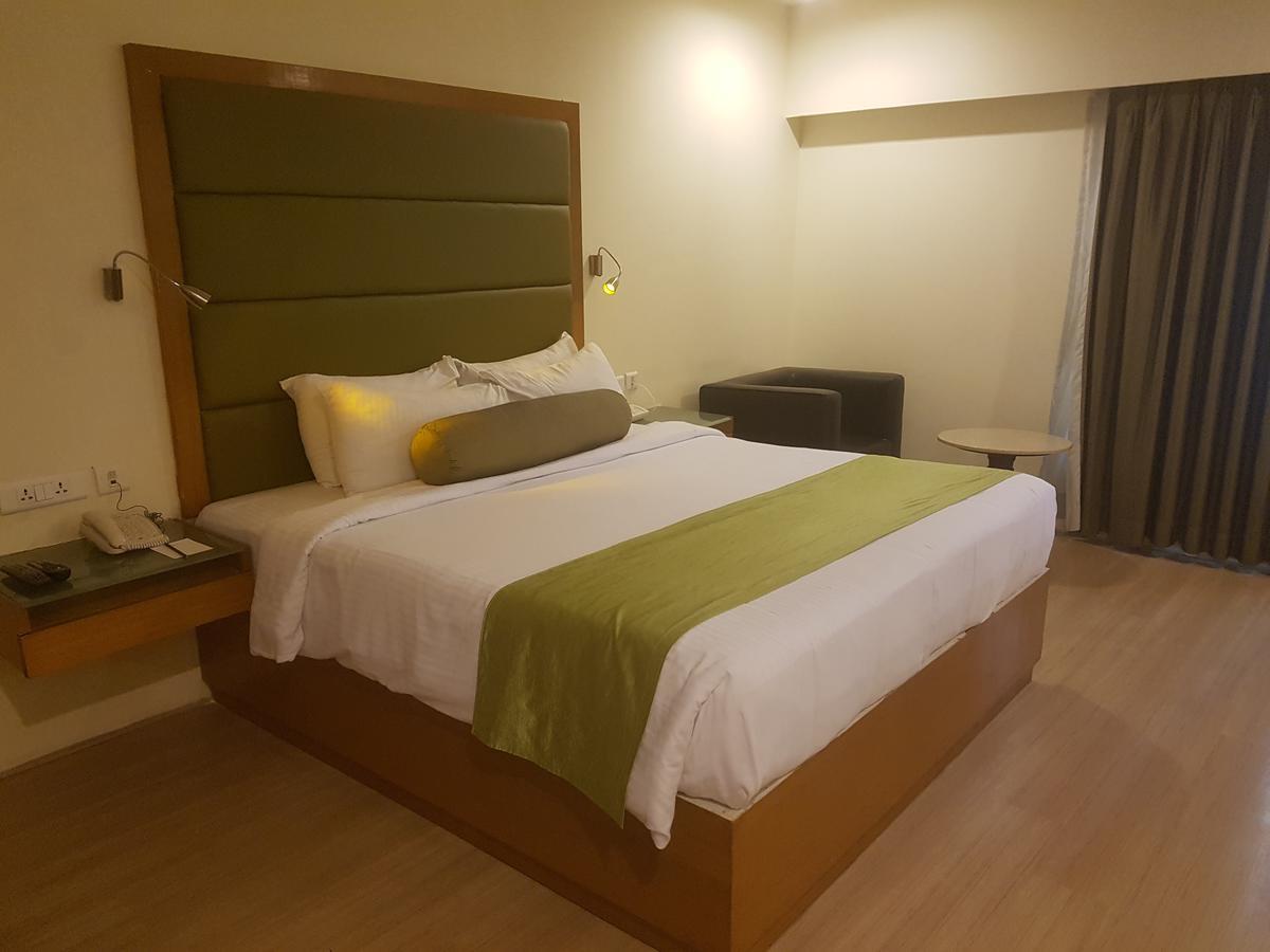 Peerless Hotel Hyderabad Ngoại thất bức ảnh