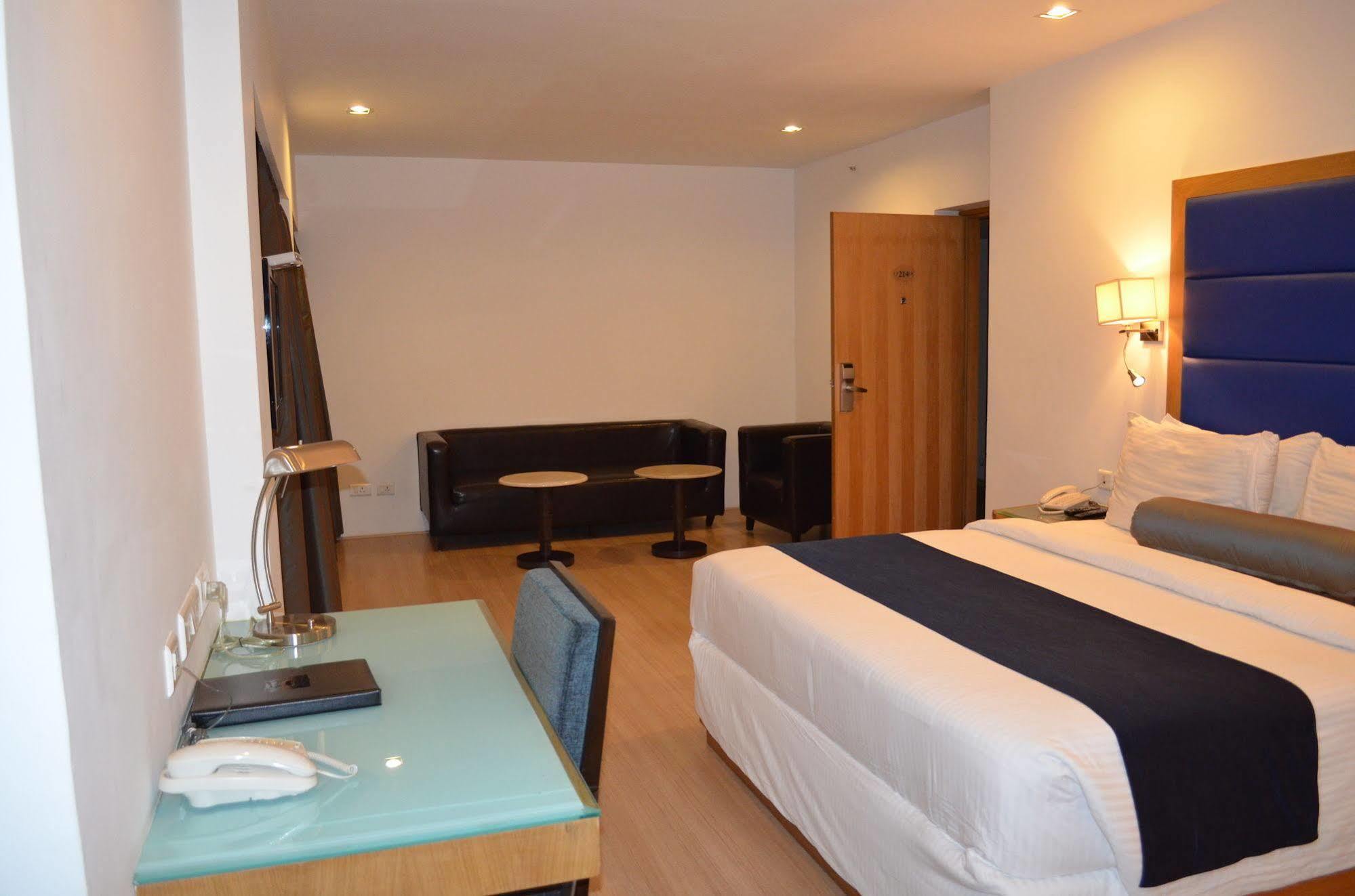Peerless Hotel Hyderabad Ngoại thất bức ảnh