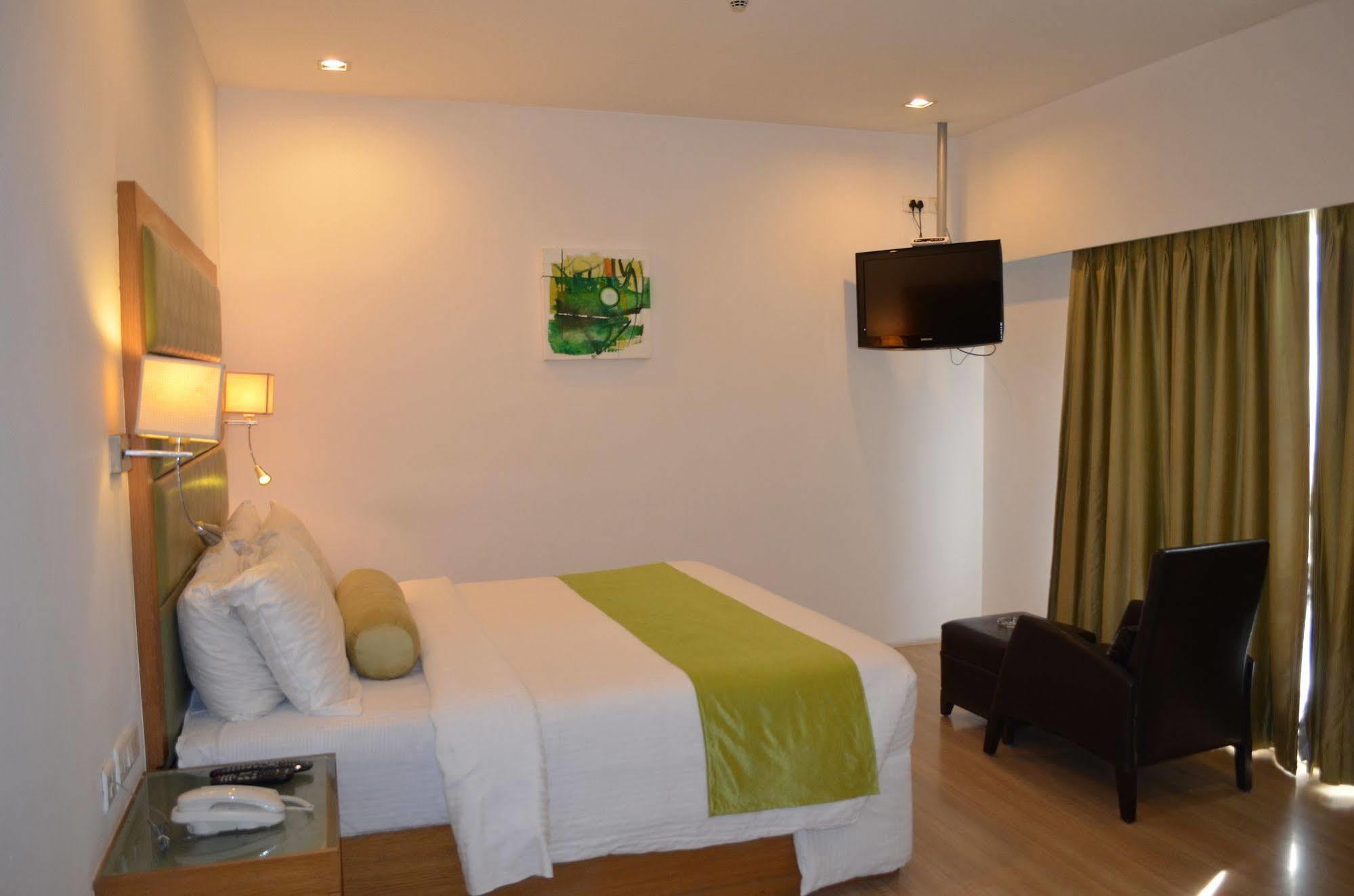 Peerless Hotel Hyderabad Ngoại thất bức ảnh